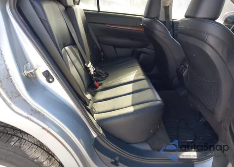 2014 Subaru Outback 2.5I Limited z USA, uszkodzony, nr VIN 4S4BRCNC2E3309926